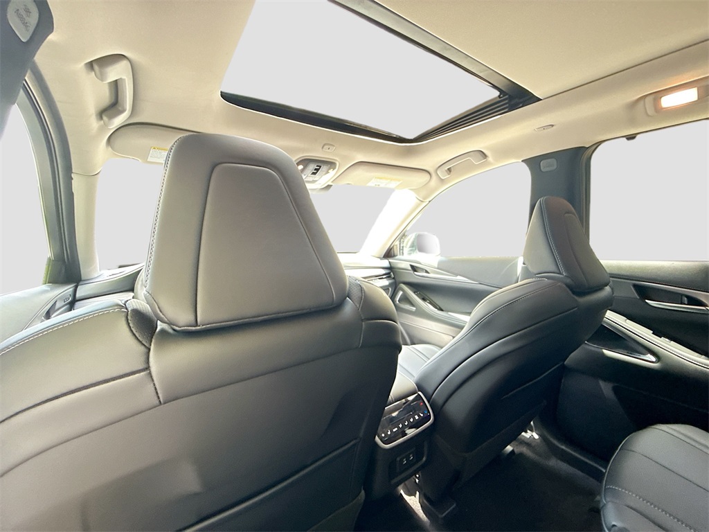 2026 Infiniti QX60 Luxe photo 24