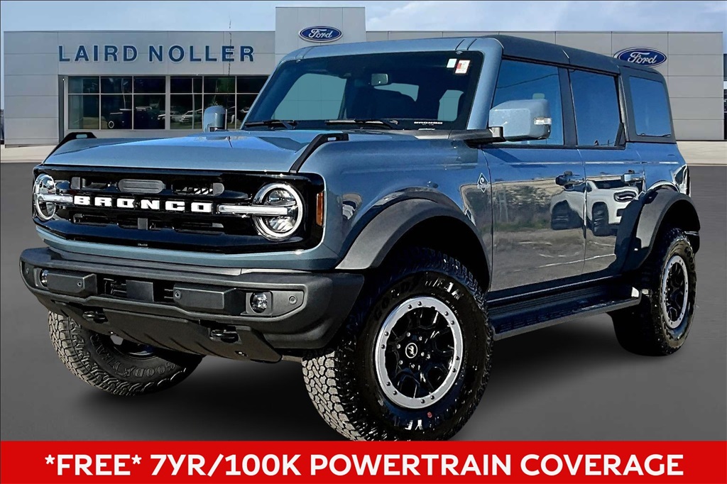 2025 Ford Bronco 4-Door Outer Banks's photo