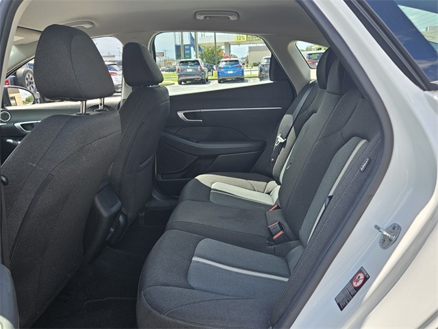 2022 Hyundai Sonata SE photo 6