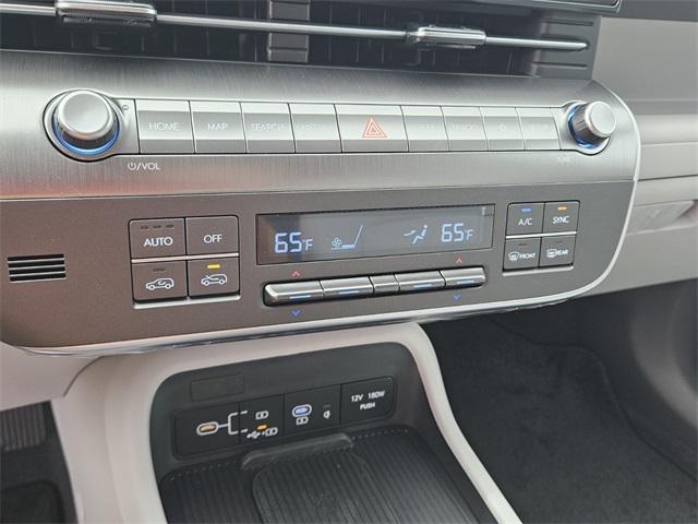 2026 Hyundai Kona SEL photo 18