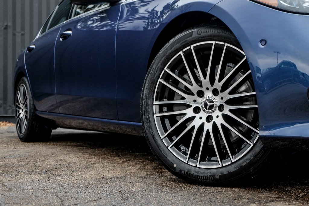 2025 Mercedes Benz C 300 4MATIC photo 7