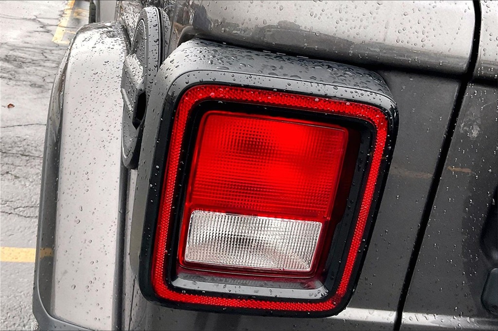 2019 JEEP WRANGLER - Image 25