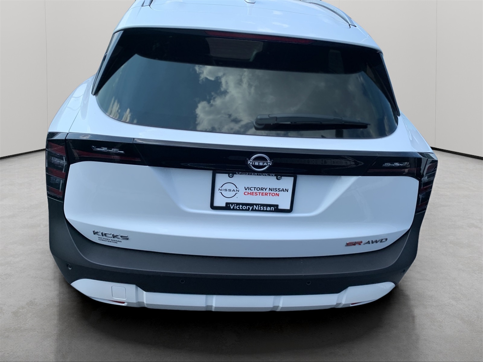2025 Nissan Kicks SR photo 4