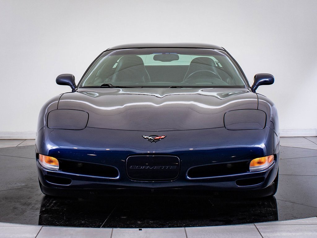 2000 Chevrolet Corvette photo 2