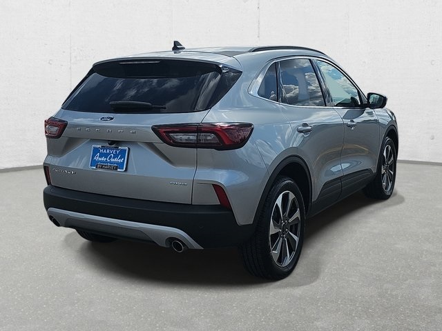 2023 Ford Escape Platinum photo 3