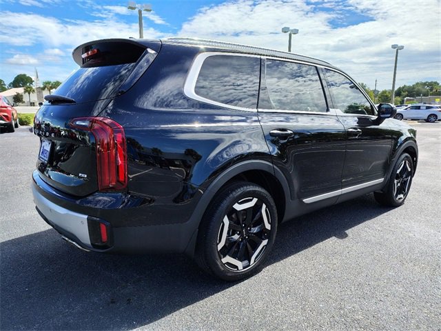 2024 Kia Telluride S photo 2