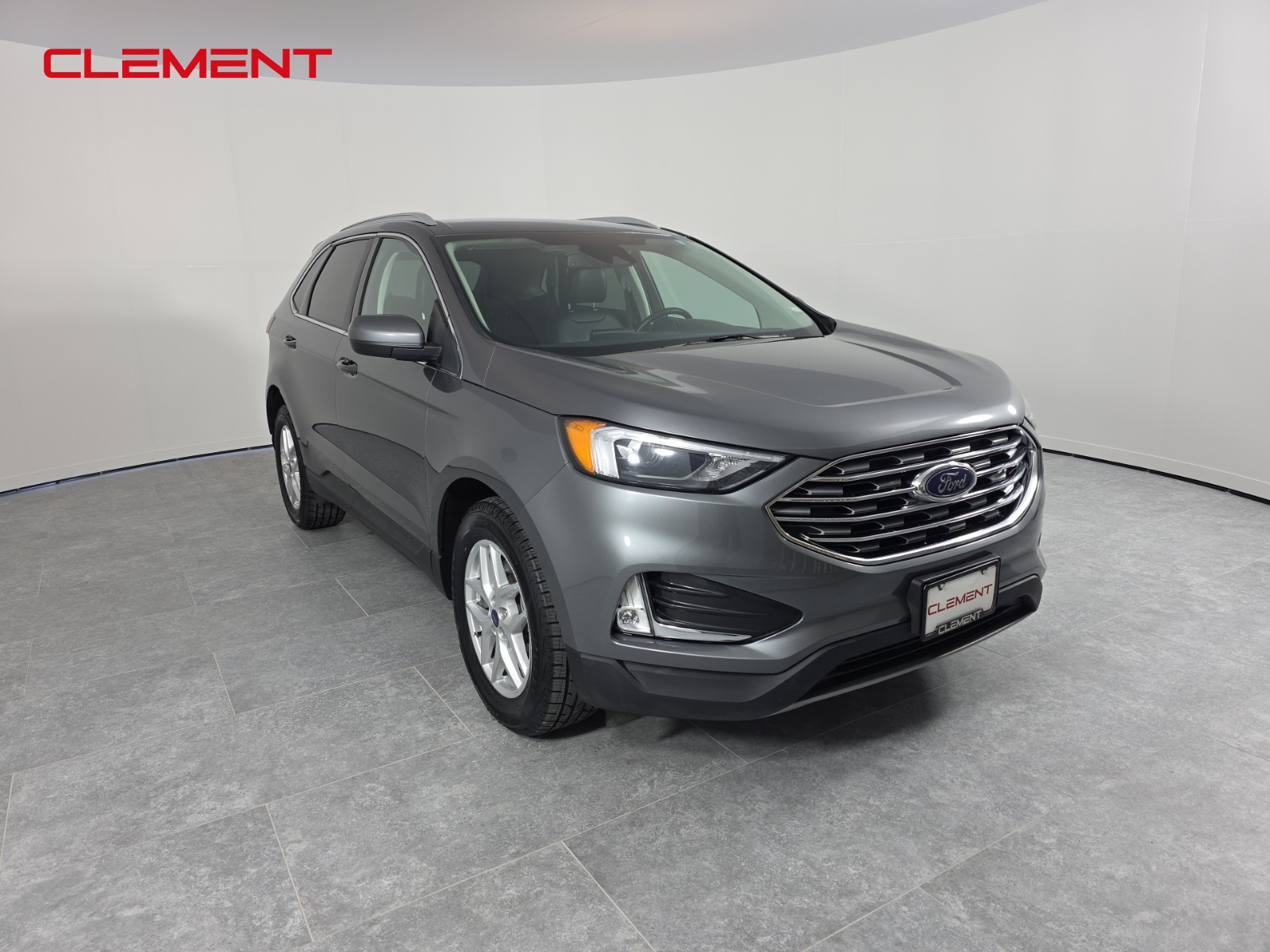 2022 Ford Edge SEL photo 3