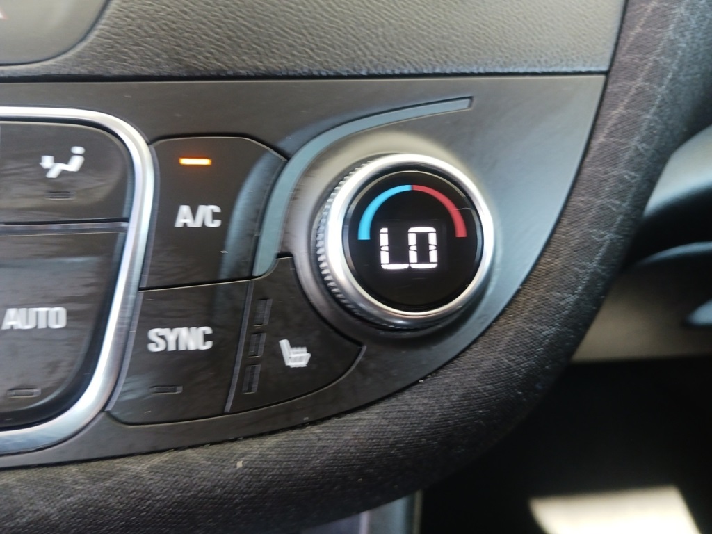 2024 Chevrolet Malibu 1LT photo 21