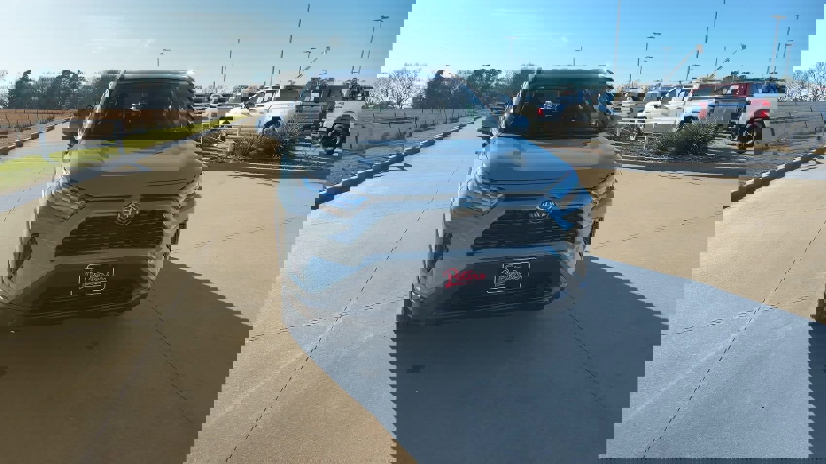 2022 Toyota RAV4 XLE photo 3