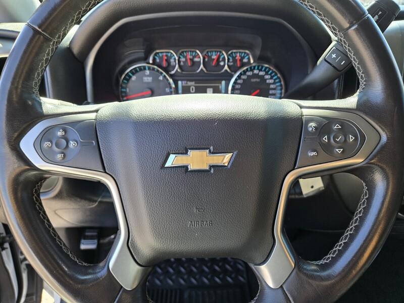 2018 Chevrolet Silverado 1500 LT photo 16
