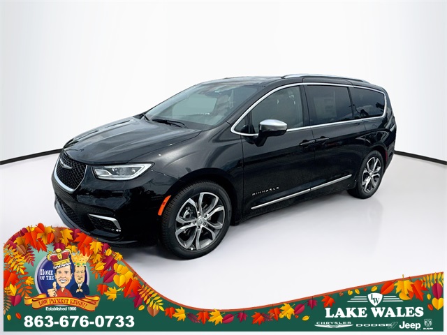 2026 Chrysler Pacifica Pinnacle photo 2