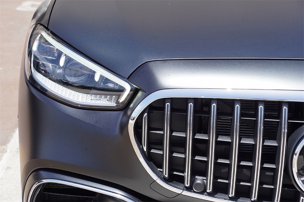2024 Mercedes Benz S 63 e AMG photo 3
