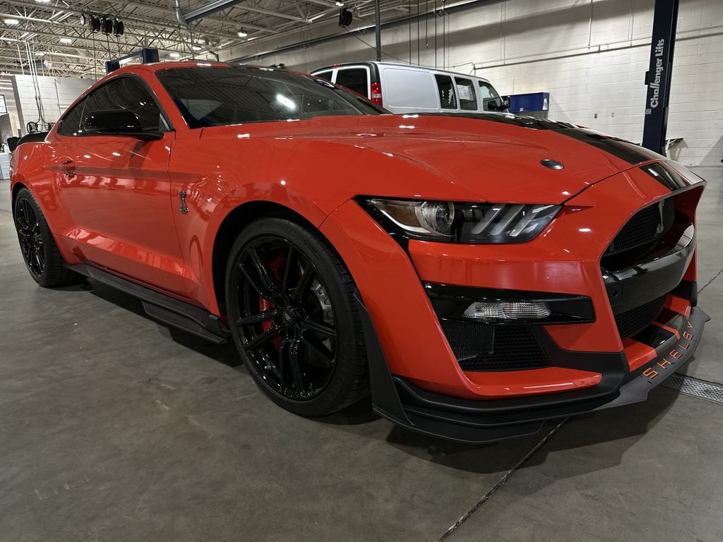 2022 Ford Mustang Shelby GT500 photo 2