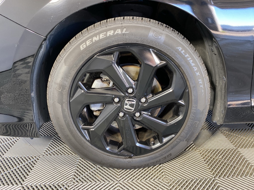 2017 Honda Accord EX photo 9