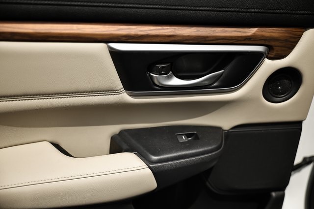 2022 Honda CR-V Hybrid Touring photo 24