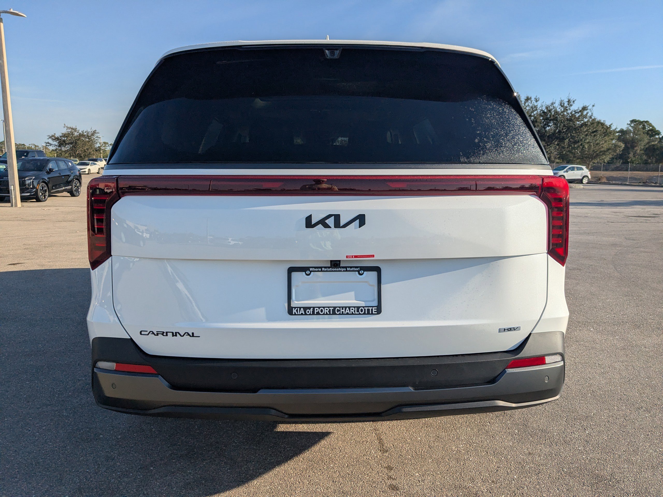 2026 Kia Carnival SX Prestige photo 2