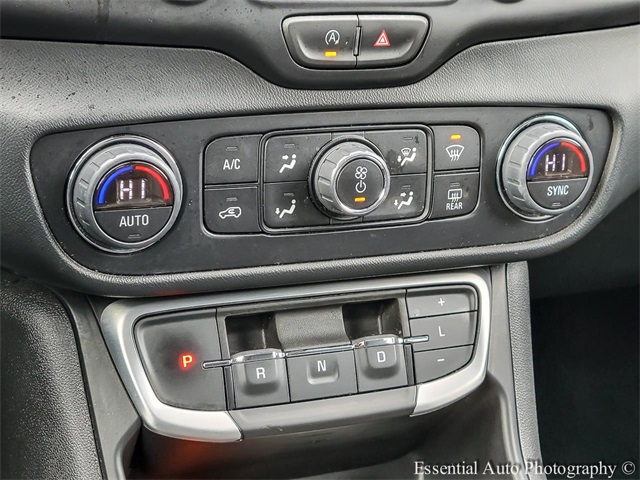 2023 GMC TERRAIN - Image 21