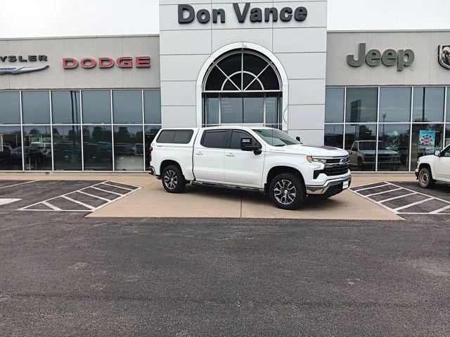 2023 Chevrolet Silverado 1500 LT's photo