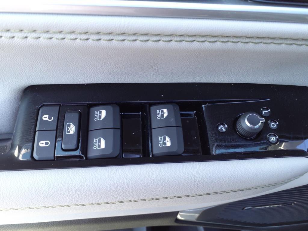 2025 Jeep Wagoneer Limited photo 4