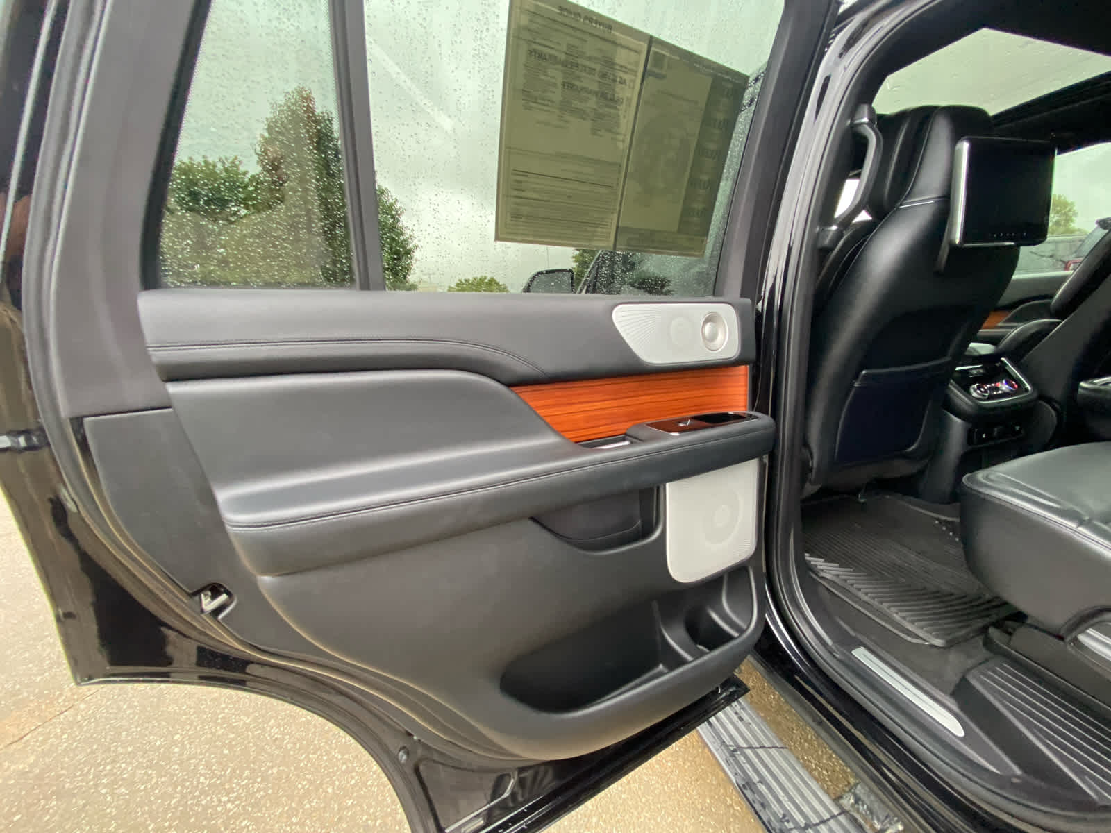 2019 Lincoln Navigator Reserve photo 25