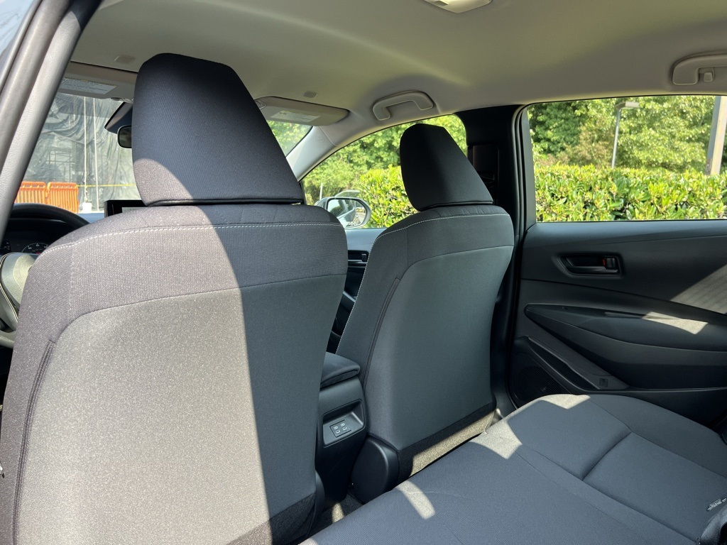 2023 Toyota Corolla LE photo 24