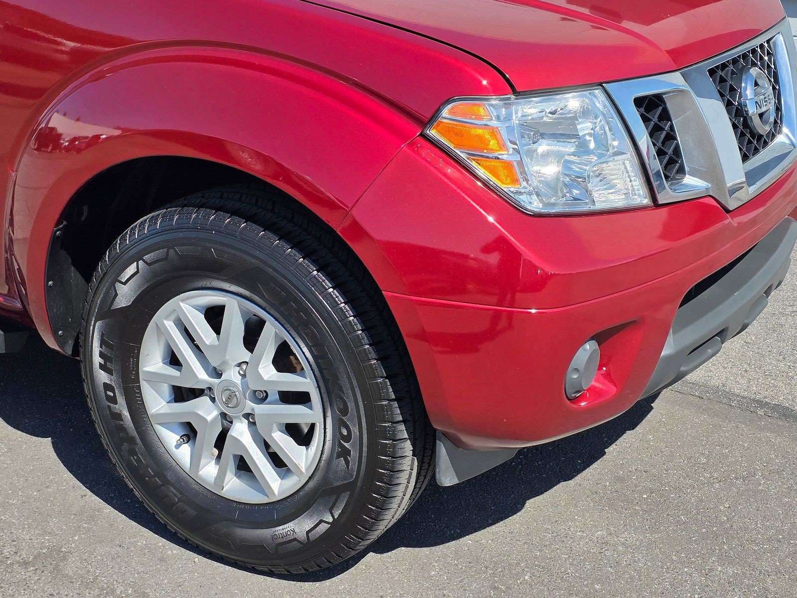 2019 Nissan Frontier SV photo 4