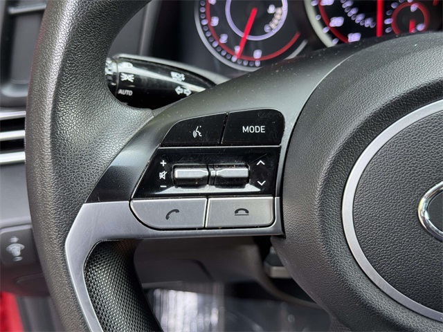2023 Hyundai Elantra SEL photo 22