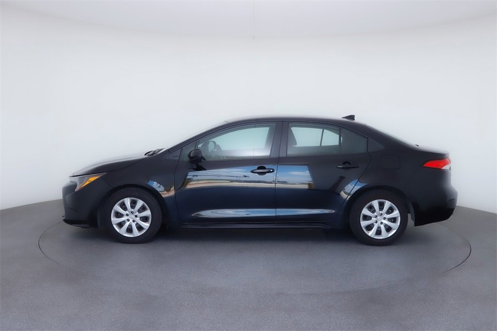 Used 2023 Toyota Corolla LE with VIN 5YFB4MDE8PP058268 for sale in Northfield, Minnesota