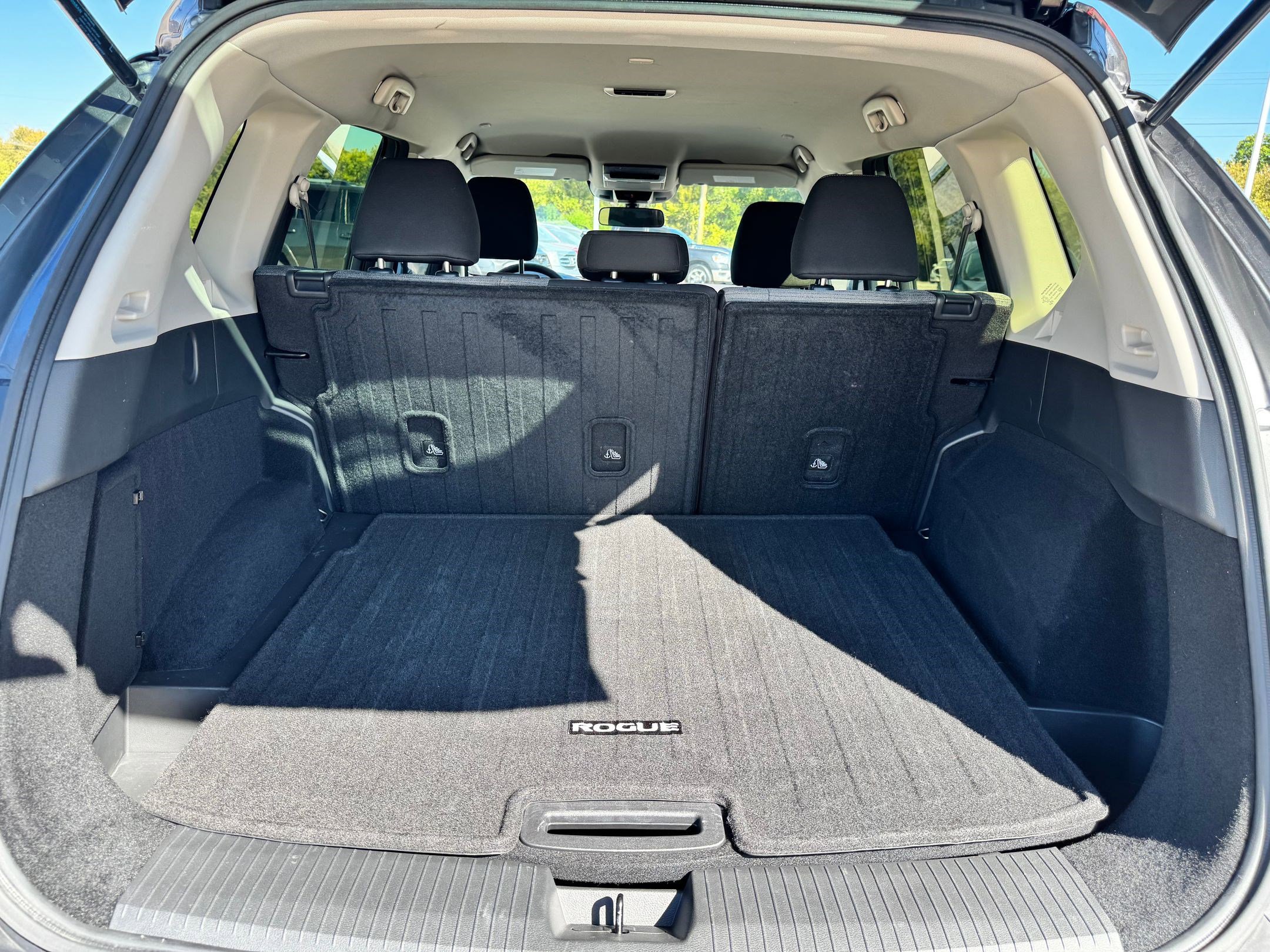 2023 Nissan Rogue SV photo 20