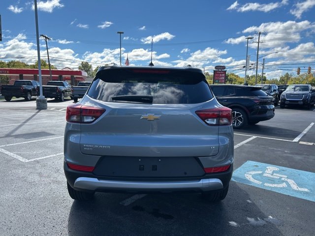 2026 Chevrolet Trailblazer LT photo 3