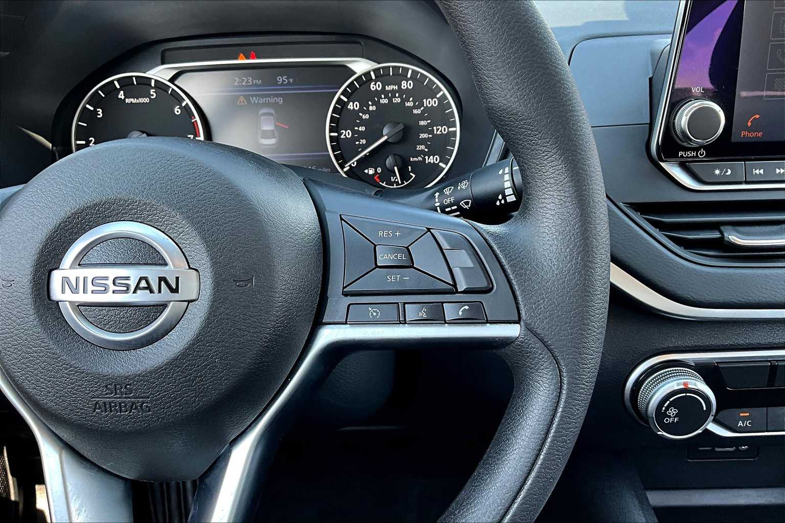 2022 Nissan Altima 2.5 SV photo 24