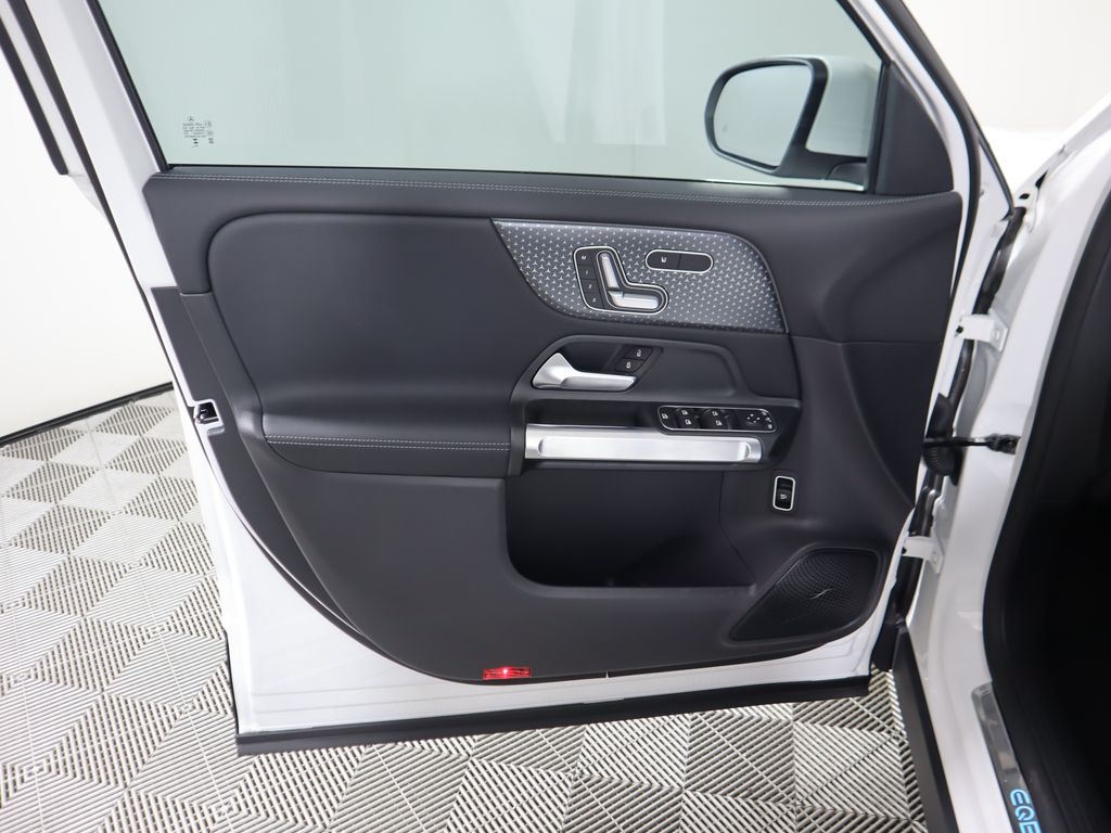 2025 Mercedes Benz EQB 350 4MATIC photo 23