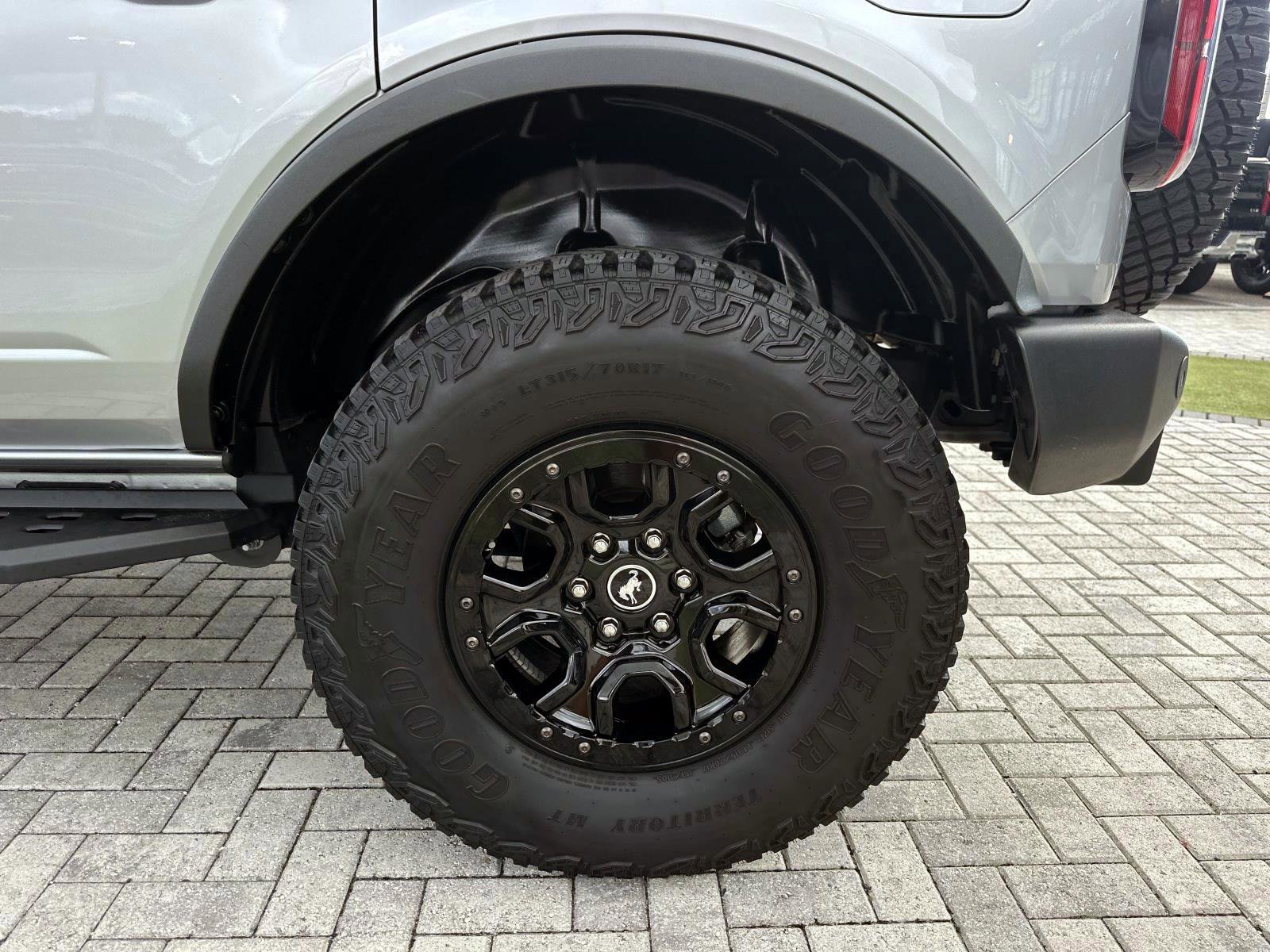 2022 Ford Bronco Wildtrak photo 9