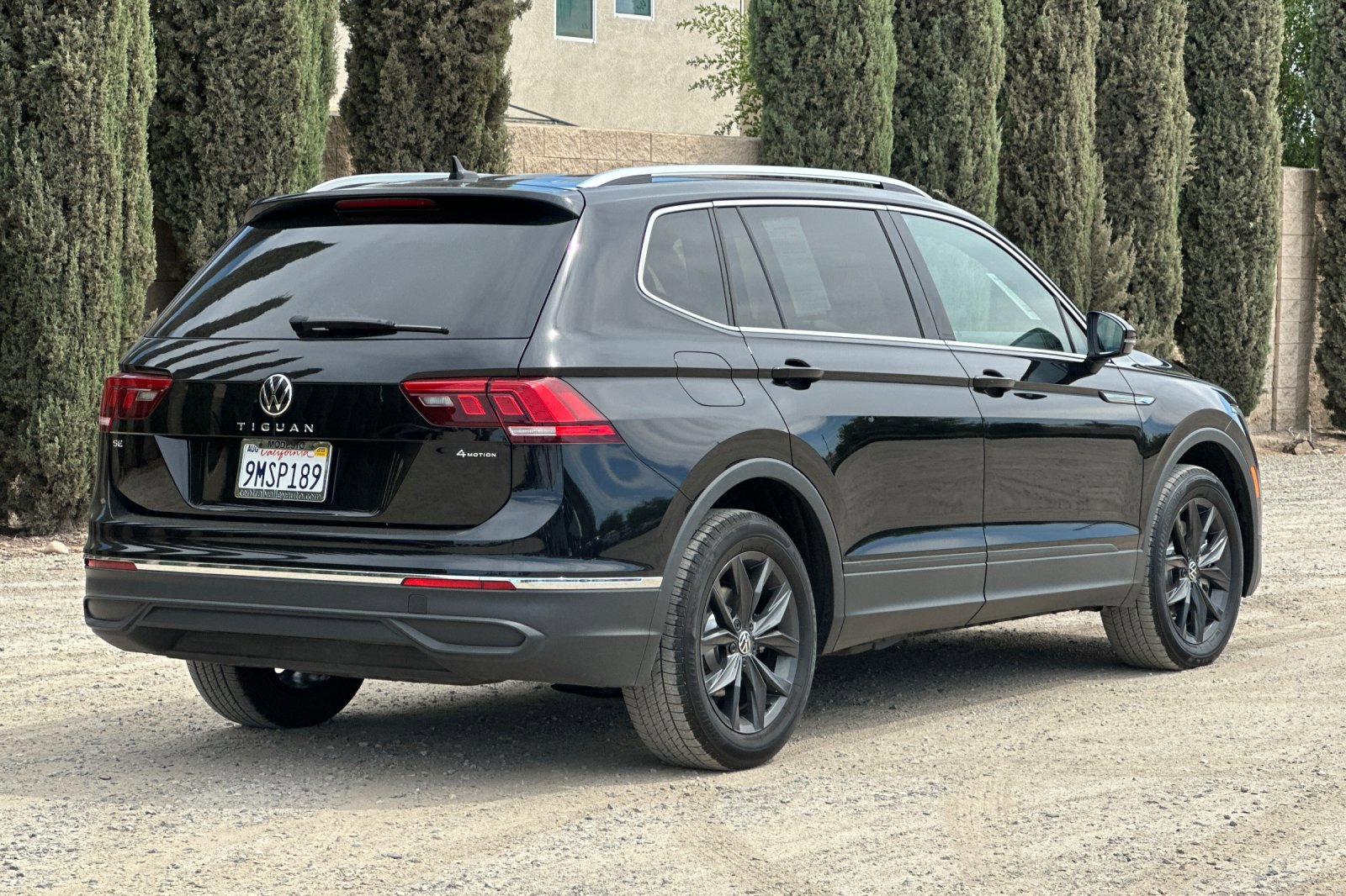 2024 Volkswagen Tiguan SE Wolfsburg Edition photo 4