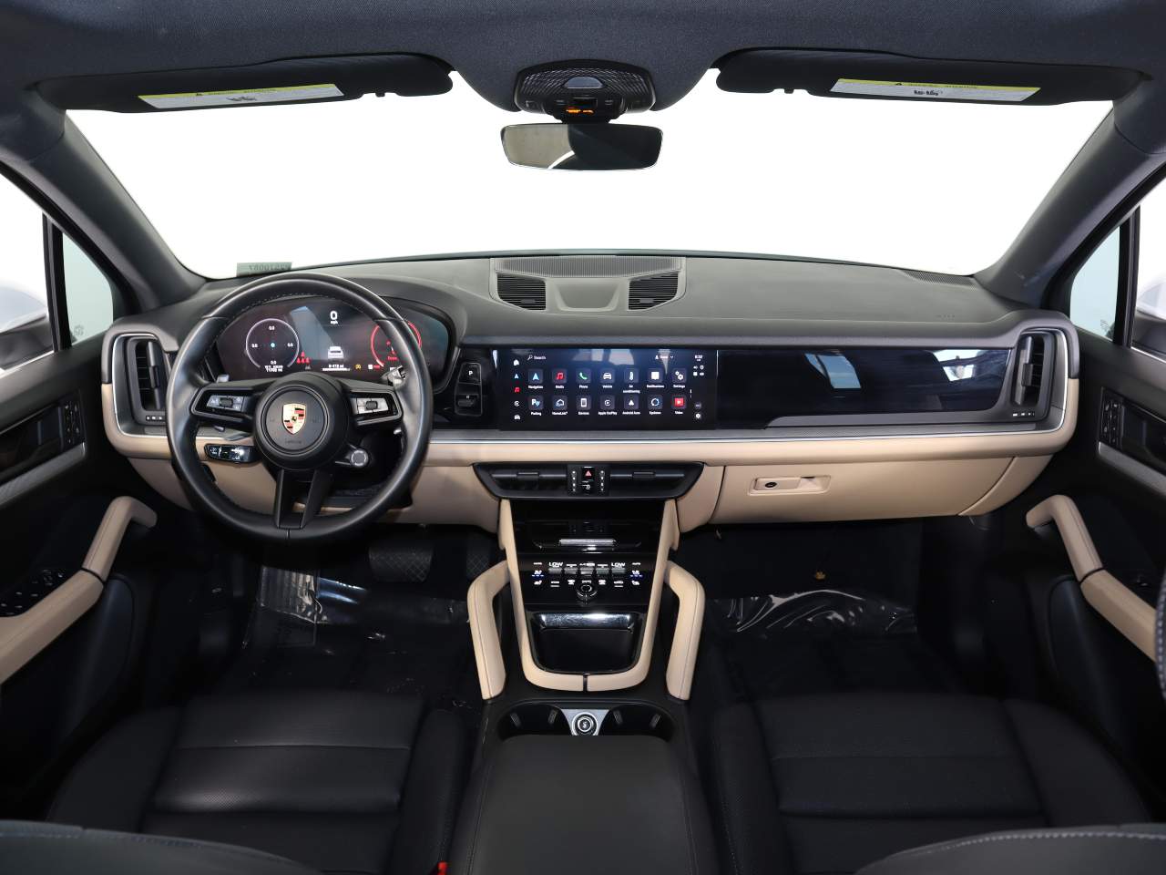 2024 Porsche Cayenne photo 13