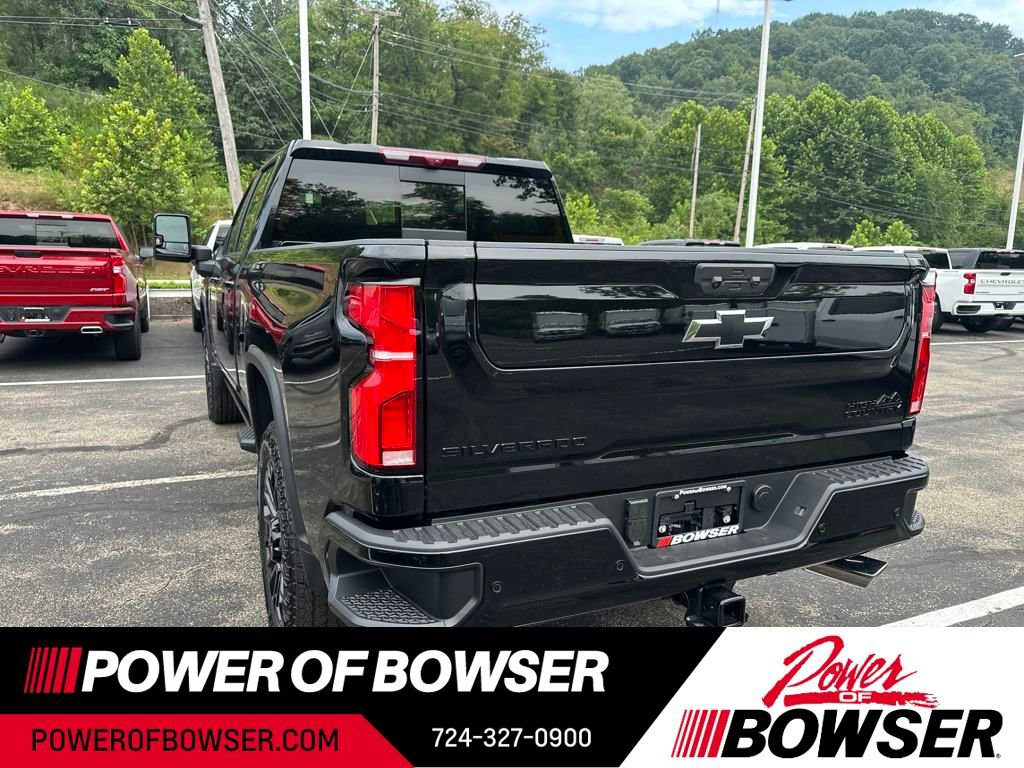 2025 Chevrolet Silverado 2500HD High Country photo 2