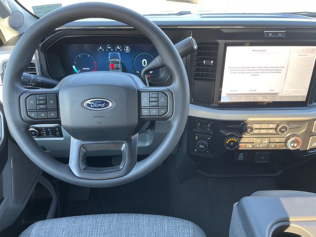 2026 Ford F-350 photo 3