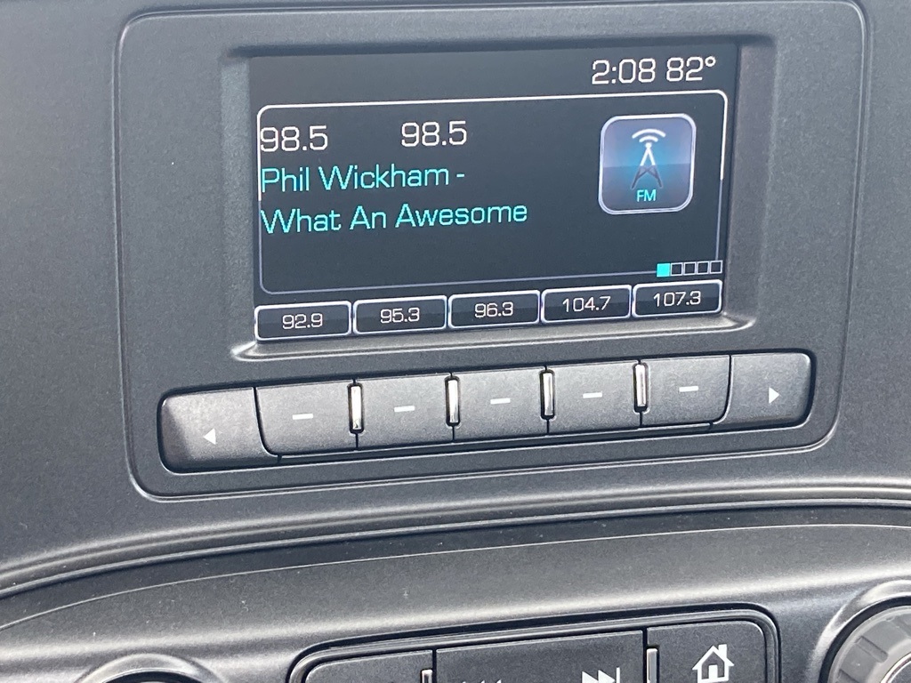 2024 Chevrolet Silverado 6500HD Work Truck photo 3