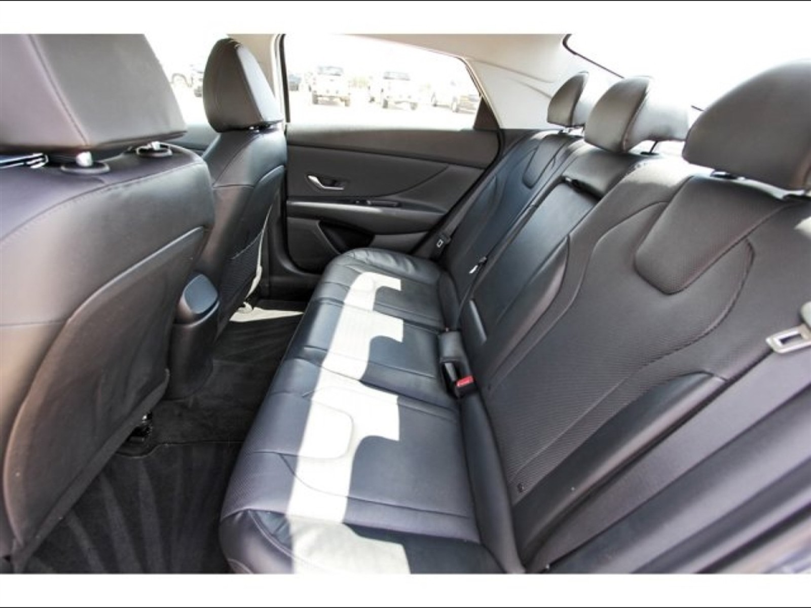 2023 Hyundai Elantra Limited - 10