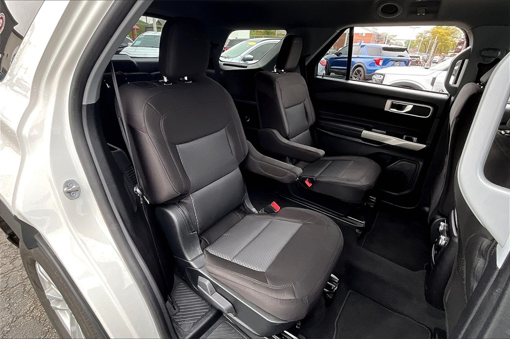 2022 Ford Explorer XLT photo 23