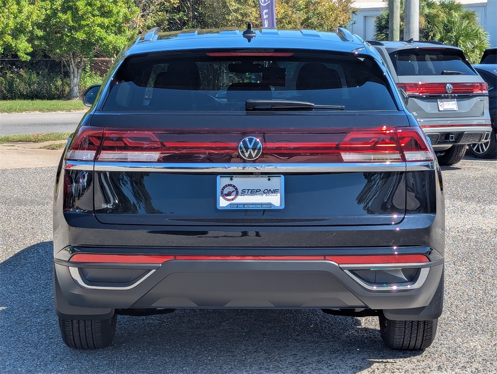2026 Volkswagen Atlas Cross Sport SE photo 3