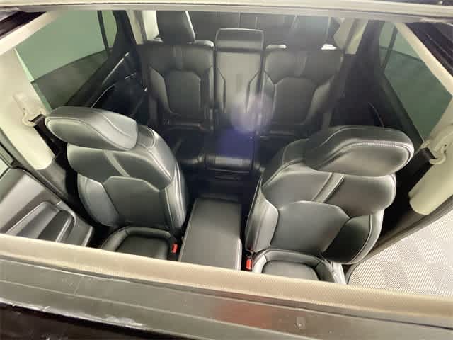 2023 Honda Pilot Touring photo 18