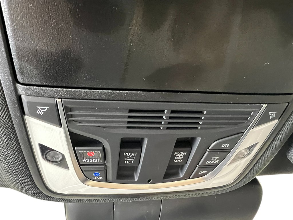 2025 Acura RDX photo 14