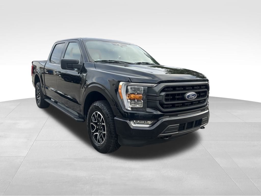 2021 Ford F-150 XLT photo 2