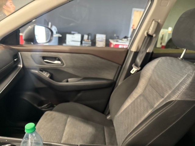 Used 2023 GUN METALL Nissan SV image 5