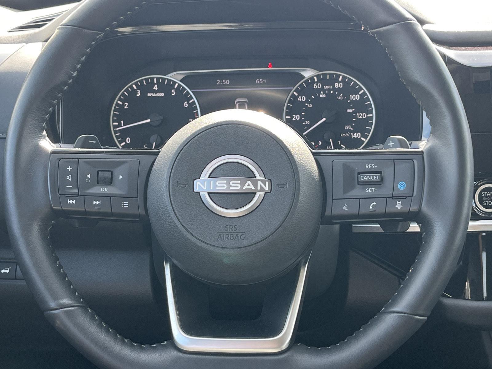 2024 Nissan Pathfinder SL photo 14