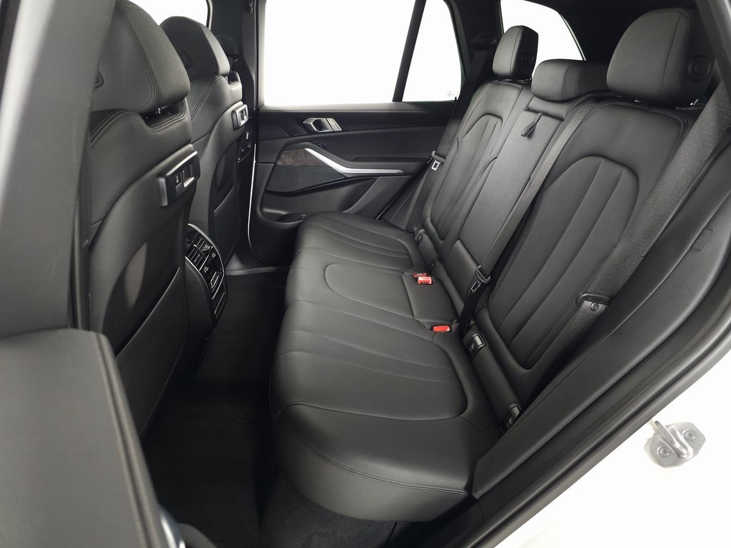2022 BMW X5 - Image 34