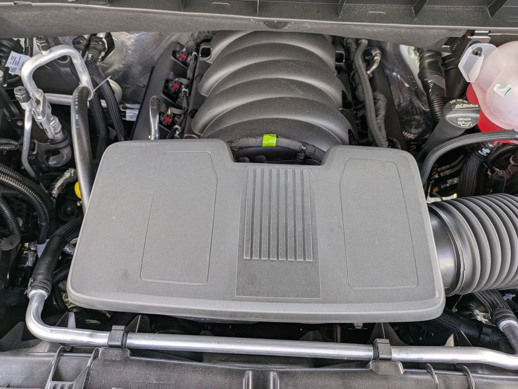 2025 Chevrolet Silverado 1500 LT photo 10