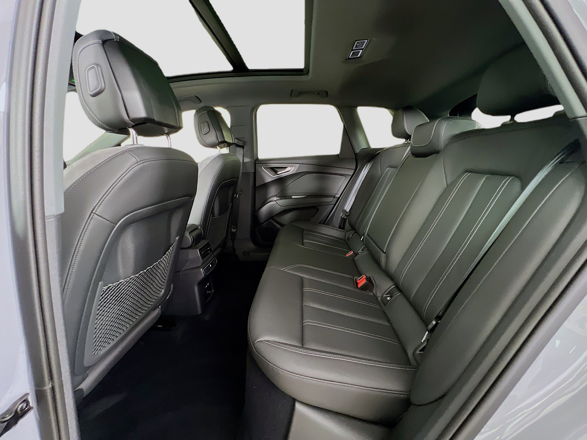 2024 Audi Q4 E-tron Premium Plus photo 24