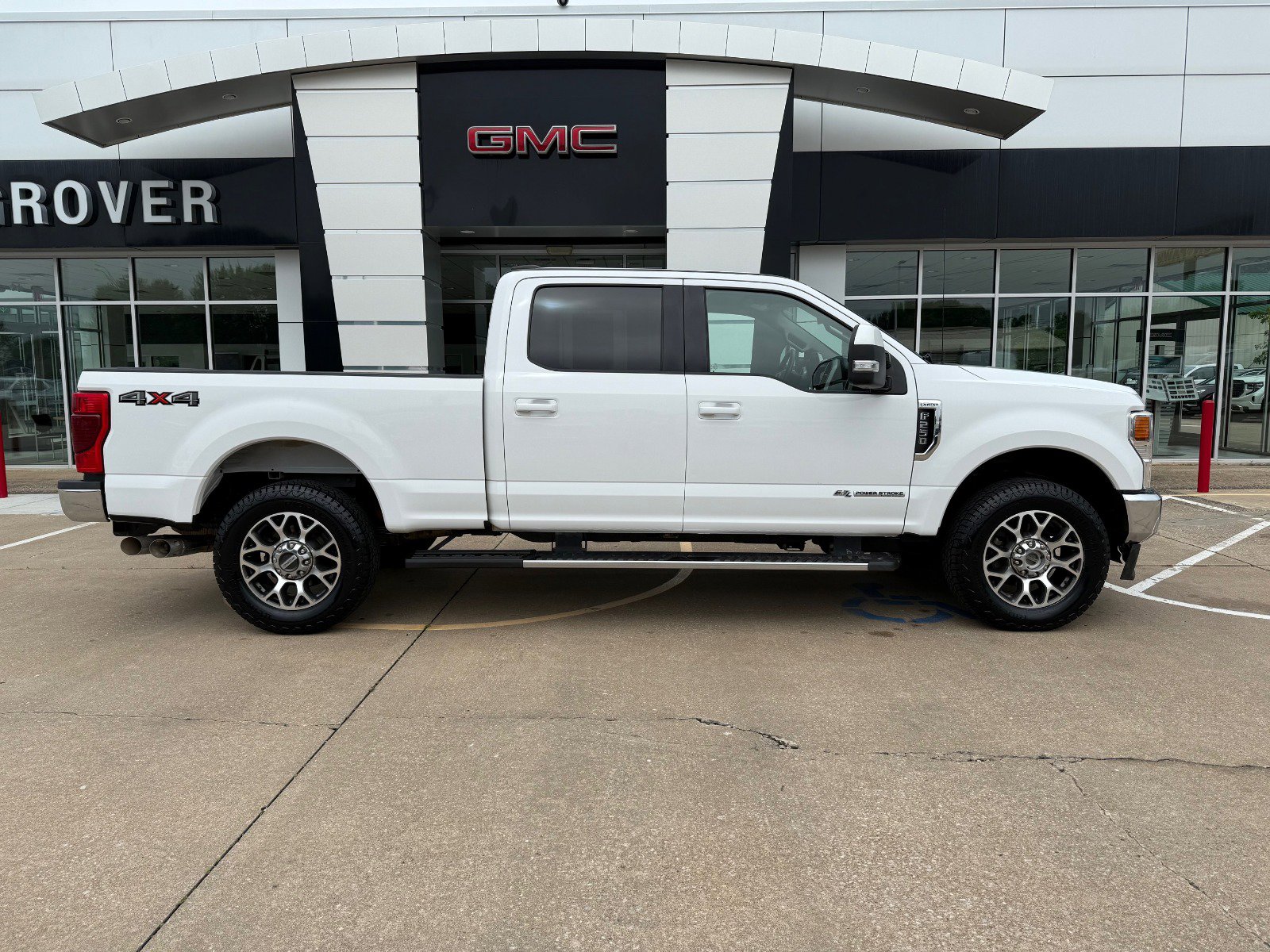 2020 Ford F-250 Lariat photo 3
